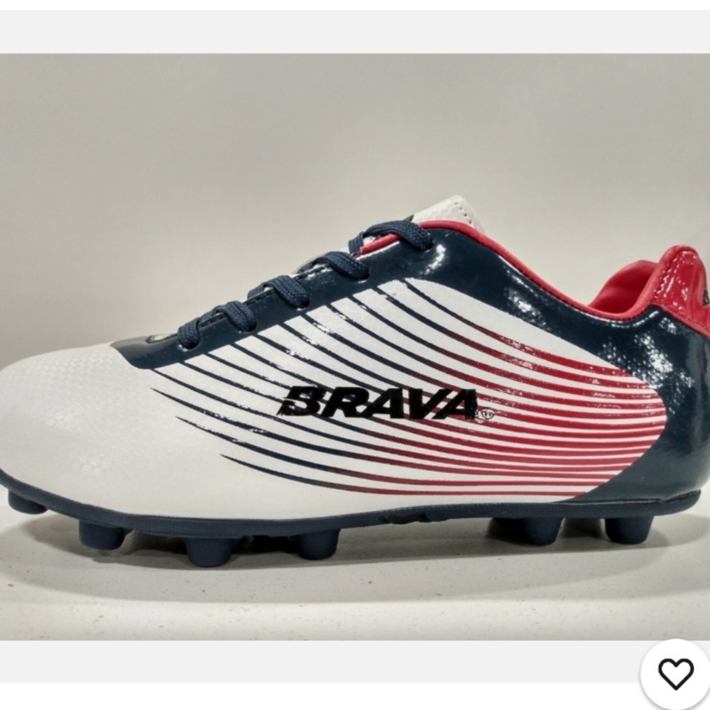 Brava Youth Fighter Soccer Cleats SIZE 4 Red, White and Blue NEW WITHOUT BOX